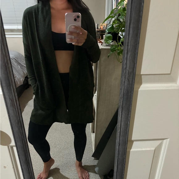 Lululemon Sit In Lotus Wrap II Heathered Dark Olive Size 2 - Picture 3 of 9